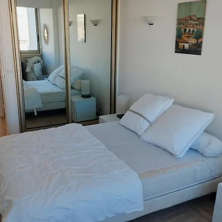 Beautiful 2 Bedrooms In A Private With Sea View